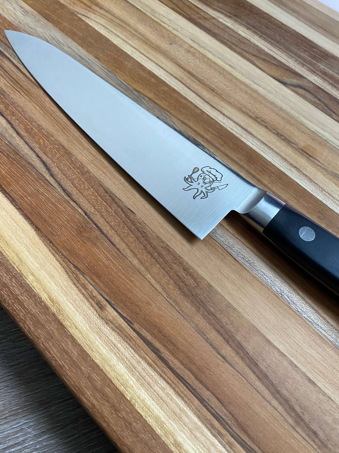 Octopod Classic Chef Knife